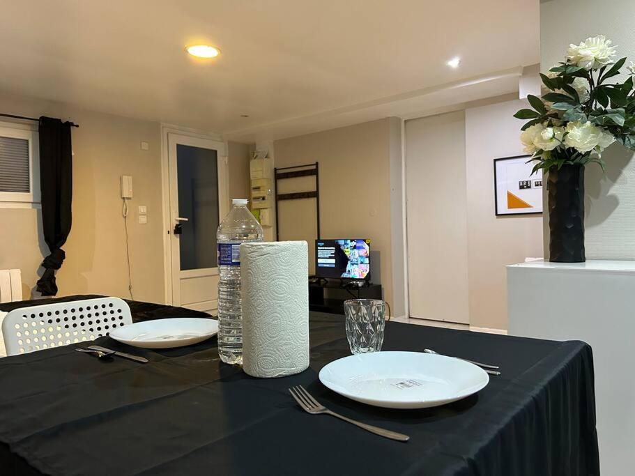 Cosy Studio - 10 Min Away From Cdg Aeroport - 30 Min Away From Paris - Parc Asterix - Olympic Games 2024 Le Thillay Buitenkant foto
