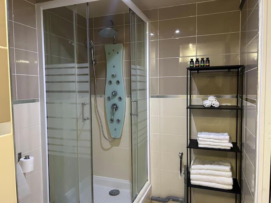 Cosy Studio - 10 Min Away From Cdg Aeroport - 30 Min Away From Paris - Parc Asterix - Olympic Games 2024 Le Thillay Buitenkant foto